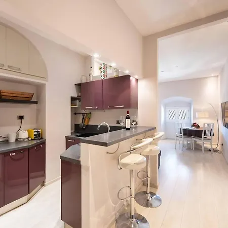Maison Brunelleschi - 50m Dal Duomo, Ascensore Апартаменты Флоренция